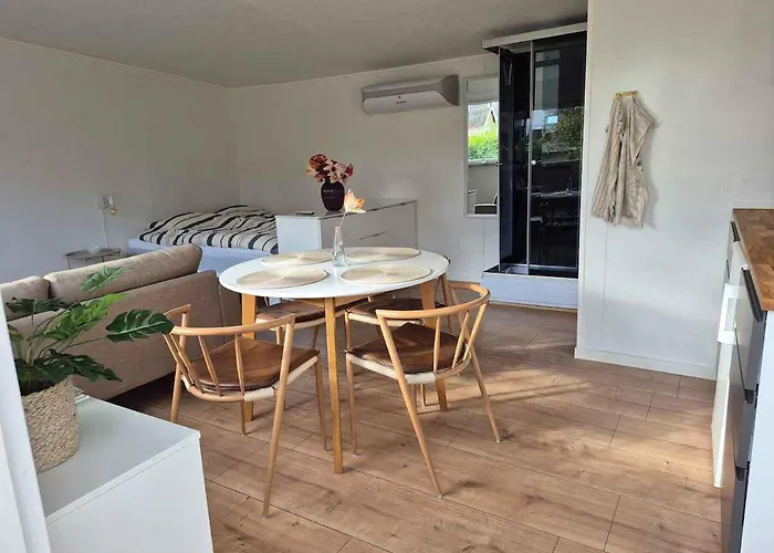 Peaceful Base For A Short Getaway Rønne